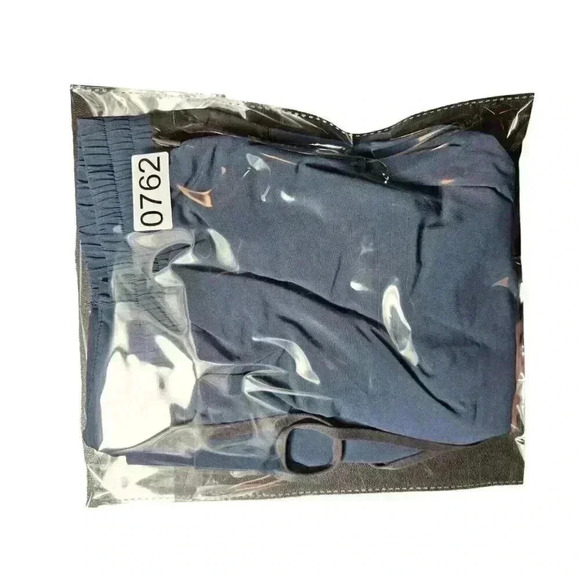 Lululemon size XL Switch Up Short 7" Obsidian / Black EUC - Picture 15 of 15